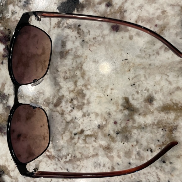 Oscar by Oscar de la Renta Sunglasses Mod 3043 Black - Picture 3 of 7